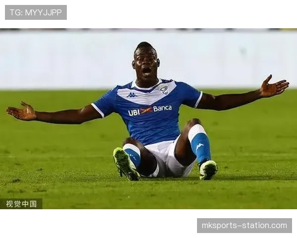 巴洛特利又在更衣室放烟花了？这人到底怎么想的